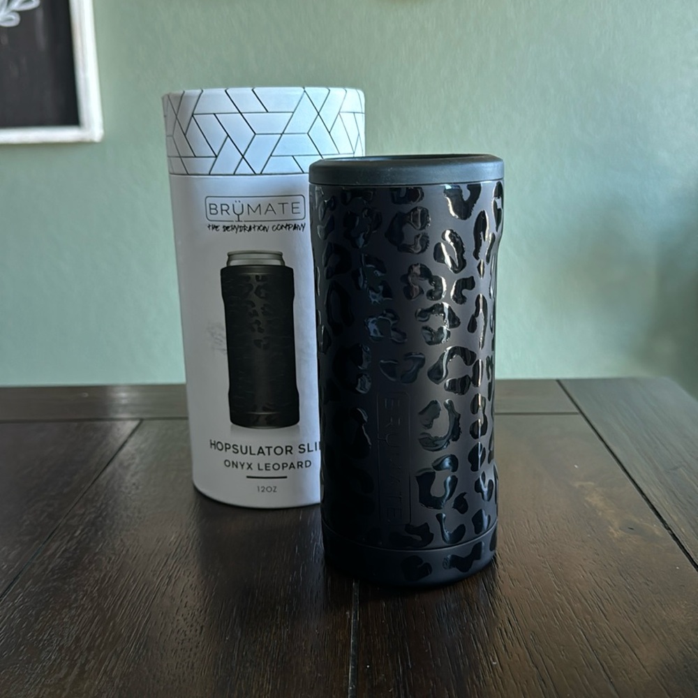 BruMate Hopsulator Slim in Onyx Leopard for 12oz Slim Cans. Brand New!